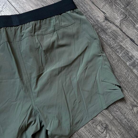 Green Khaki Grey Ten Thousand Lined Workout Gym Shorts 5” - Picture 5 of 7